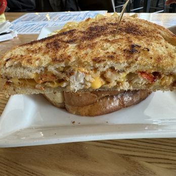Side Street Cafe - Lobster cheddar melt - American Near Me - Bar Harbor, Maine Side Street Cafe - Lobster cheddar melt - American Near Me - Bar Harbor, Maine
