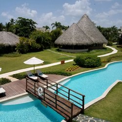 Shadyside Travel Agency - Pool at the Zoetry resort, Punta Cana, Dominican Republic.