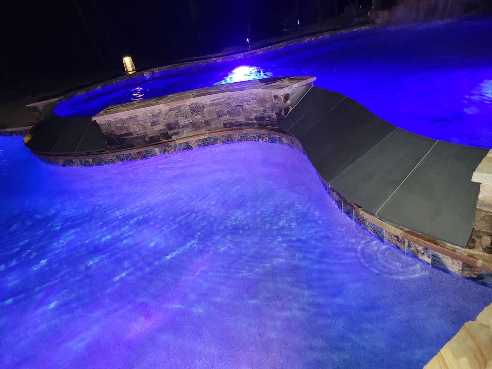 WHITE’S POOLS Updated August 2024 23 Photos 1001 Karlee Blvd