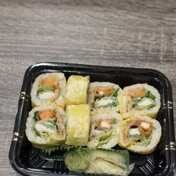 New Ginza - Mixed Greens Roll