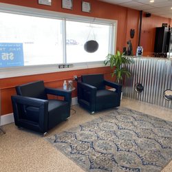 Shiny Coats Pet Grooming - Reception Area