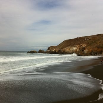 Rockaway Beach - Beaches Near Me - Pacifica, California