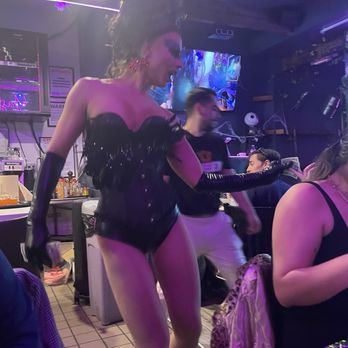 Kween Astoria - Fonda Koxx - Gay Bars Near Me - New York, New York Kween Astoria - Fonda Koxx - Gay Bars Near Me - New York, New York