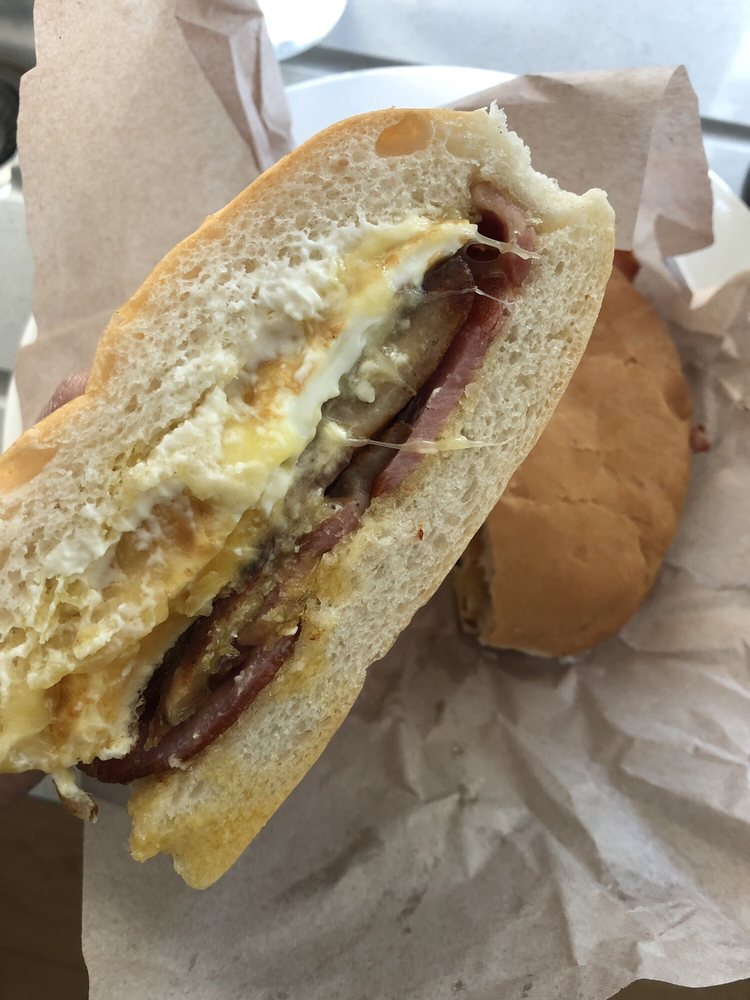 THE BAY LEAF CAFÉ 10 Photos 19 Totthenam Street, London, United