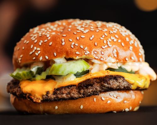 Chomp Kitchen and Drinks by null