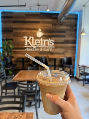 Klein’s Bakery & Cafe (LakeviewEast) by null