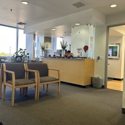 Eduardo Besser, MD - Lobby