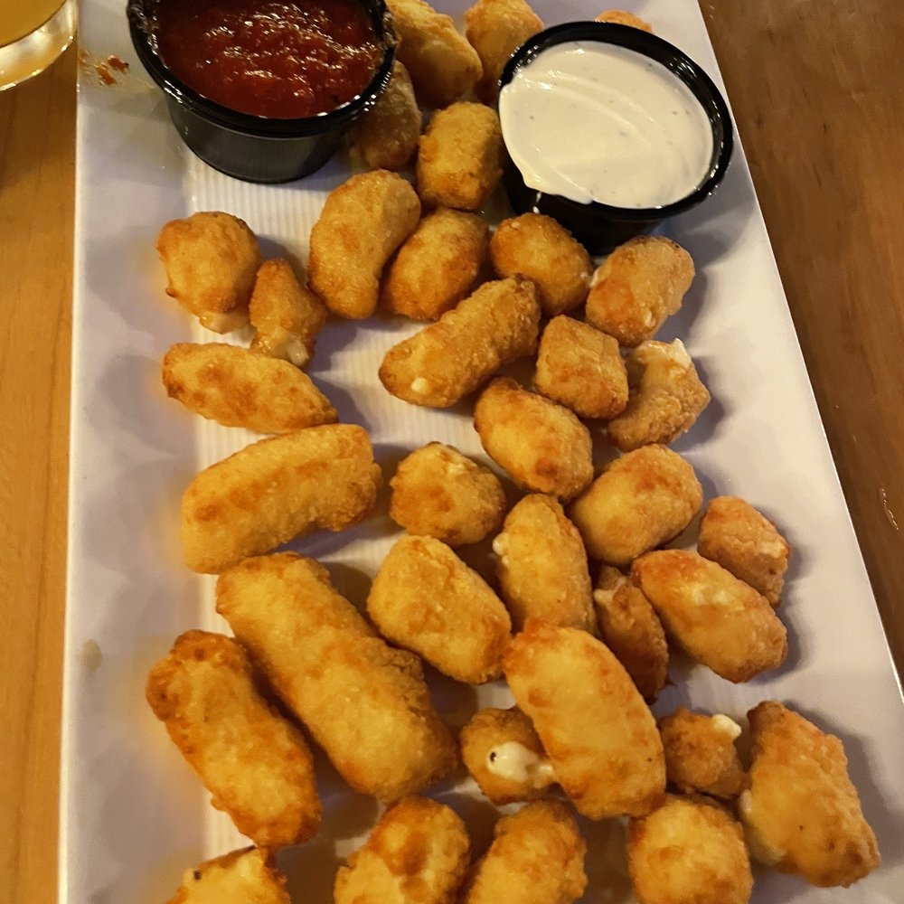 Waterfront Warehouse - Cheese curds - Gastropubs Near Me - Kenosha, Wisconsin Waterfront Warehouse - Cheese curds - Gastropubs Near Me - Kenosha, Wisconsin