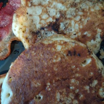 Cracker Barrel Old Country Store - Black marks / something on the pancakes - American Near Me - Sheffield Lake, Ohio
