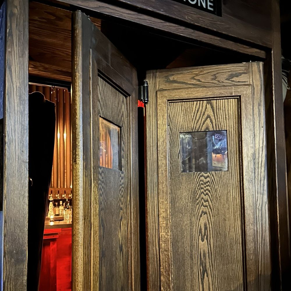 Gaslamp  - Steakhouses Near Me - Kailua, Hawaii