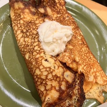 P&G's Pamela's Diner - Chocolate Chip Banana Hotcakes - Breakfast & Brunch Near Me - Pittsburgh, Pennsylvania