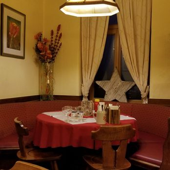 Schnitzelwirt - Schnitzel Near Me - Vienna, 9