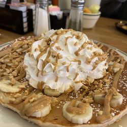 Crackin’ & Stackin’ - The Peanut Butter Parfait