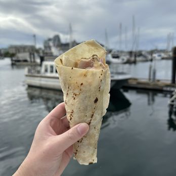 Red Fish Blue Fish - Albacore tuna Tacone - IG @bougiefoodieboi - Fish & Chips Near Me - Victoria, British Columbia Red Fish Blue Fish - Albacore tuna Tacone - IG @bougiefoodieboi - Fish & Chips Near Me - Victoria, British Columbia