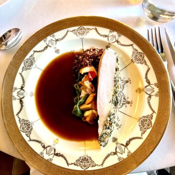Troubadour - Chicken florentine - Bakeries Near Me - Healdsburg, California