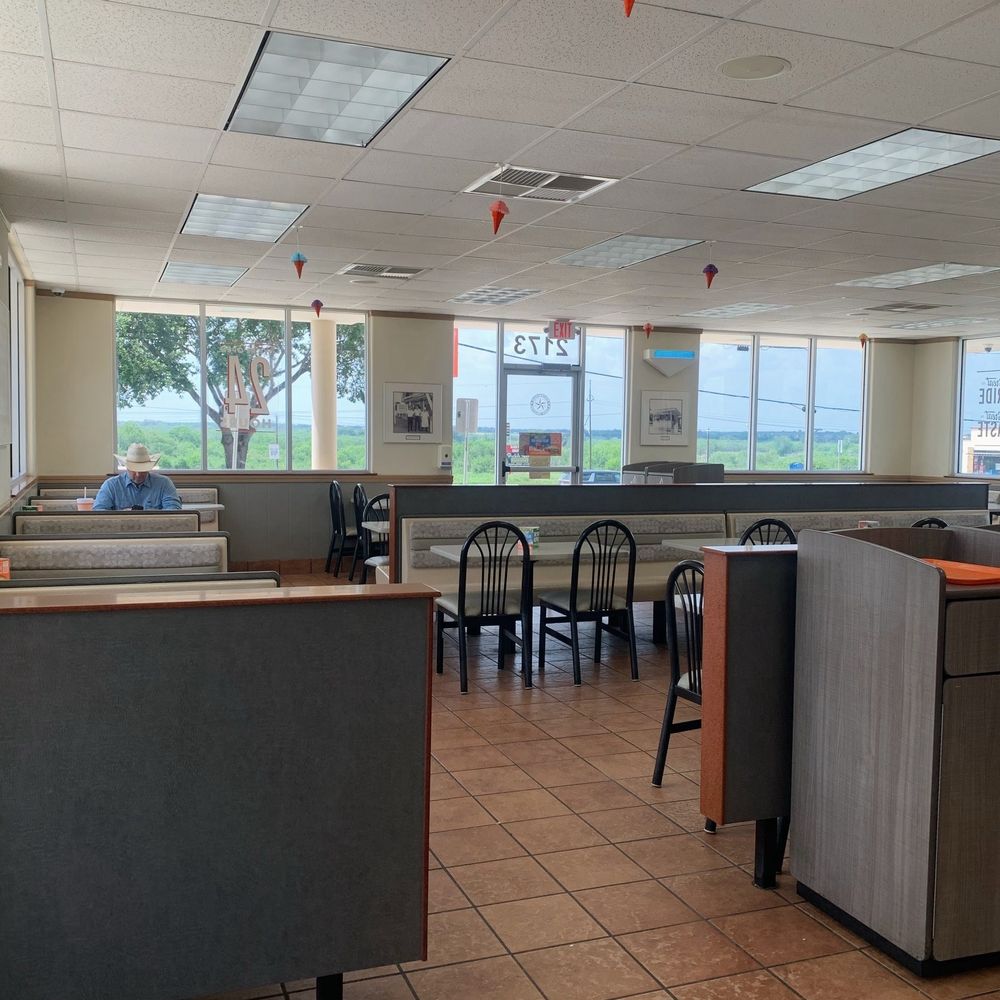 Whataburger - Fast Food Near Me - Pleasanton, Texas Whataburger - Fast Food Near Me - Pleasanton, Texas