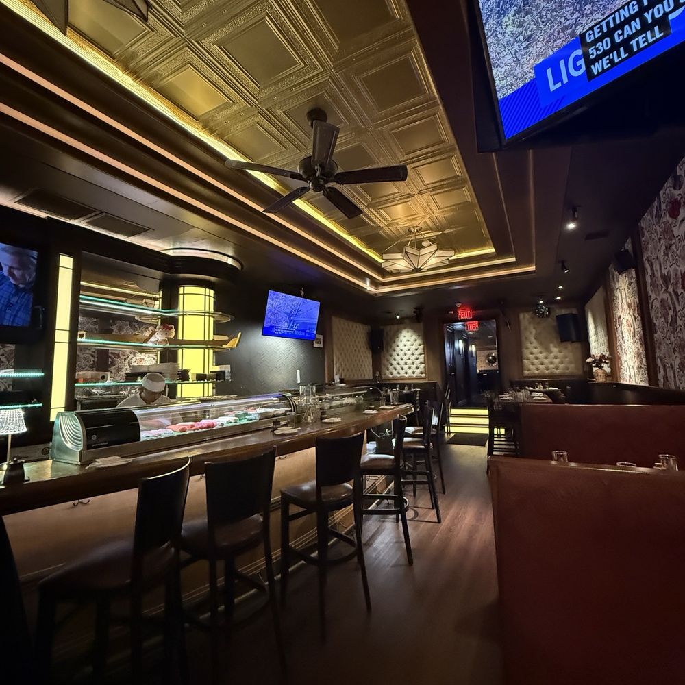 The 1126 Restaurant - Dining area - Sushi Bars Near Me - Columbus, Ohio