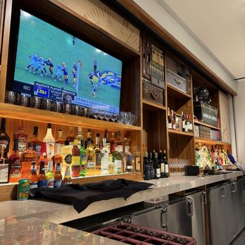 American Express Centurion Lounge - Airport Lounges Near Me - Houston, Texas American Express Centurion Lounge - Airport Lounges Near Me - Houston, Texas