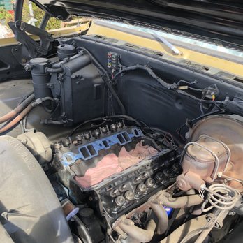 Rcar - Picture of disassembled engine - Auto Repair Near Me - Redlands, California Rcar - Picture of disassembled engine - Auto Repair Near Me - Redlands, California