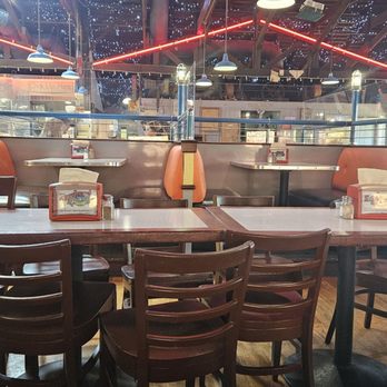 Knowlwood - Indoor dining - Burgers Near Me - Irvine, California Knowlwood - Indoor dining - Burgers Near Me - Irvine, California