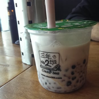 Class 302 Cafe - Cute boba cups!!! This is the regular size, which is crazy big - Taiwanese Near Me - Cerritos, California Class 302 Cafe - Cute boba cups!!! This is the regular size, which is crazy big - Taiwanese Near Me - Cerritos, California