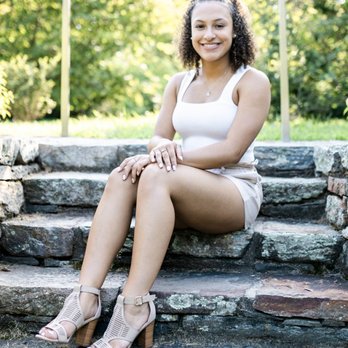 Taylor O'Connor Photography - Senior Portraits - Real Estate Photography Near Me Taylor O'Connor Photography - Senior Portraits - Real Estate Photography Near Me