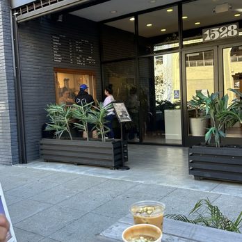 Motivat Coffee Roasters - Sampaguita latte with oatmilk-hot and cokd - Coffee & Tea Near Me - Oakland, California