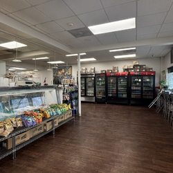 Evan's Deli - Inside