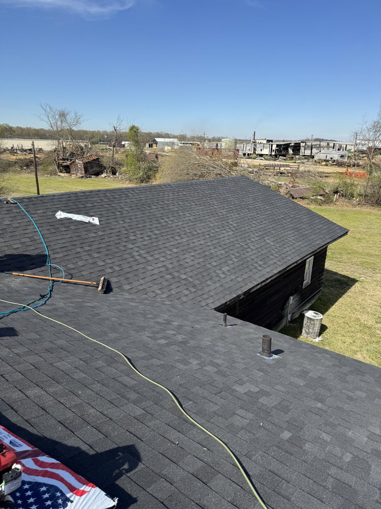 Slide of Robbie Melton Roofing