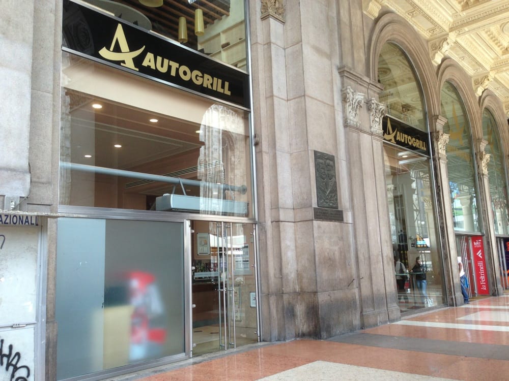 AUTOGRILL Piazza del Duomo, Milano, Italy Cafes Restaurant Reviews Phone Number Yelp