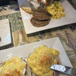 Wagshal's - Egg Benedict