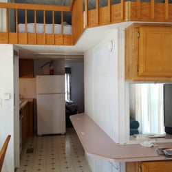 Nemo Bridge Resort - Loft with another full bed above kitchen