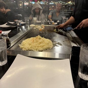 Mizu Japanese Steakhouse - Fried rice being prepped - Steakhouses Near Me - Covington, Washington Mizu Japanese Steakhouse - Fried rice being prepped - Steakhouses Near Me - Covington, Washington