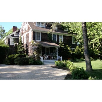 Mainstay - Bed & Breakfast Near Me - Southampton, New York Mainstay - Bed & Breakfast Near Me - Southampton, New York