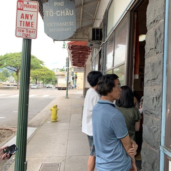 Pho To-Chau Vietnamese Restaurant - The line up outside side - Vietnamese Near Me - Honolulu, Hawaii Pho To-Chau Vietnamese Restaurant - The line up outside side - Vietnamese Near Me - Honolulu, Hawaii