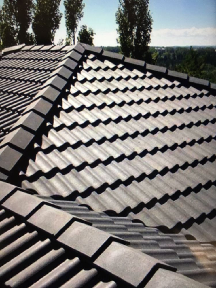 Slide of ISHXAN ISMAILOV