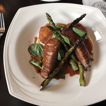 Cafe Navarre - Duck (meh) served undercooked. - Italian Near Me - South Bend, Indiana