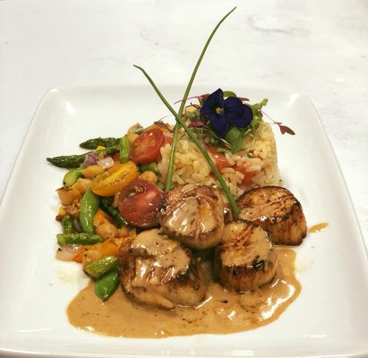 The District Eatery Tap & Barrel by null