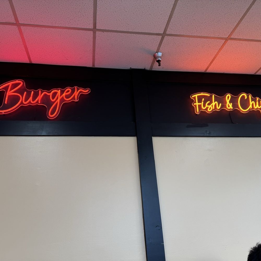 Red Wagon Burger - Signage - Burgers Near Me - Renton, Washington Red Wagon Burger - Signage - Burgers Near Me - Renton, Washington