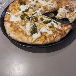 Brooklyn New York Pizza and Italian Café - Buffalo Chicken Pizza with Ranch