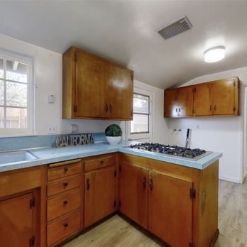 Payless Kitchen Cabinets - Before - General Contractors Near Me - Glendale, California