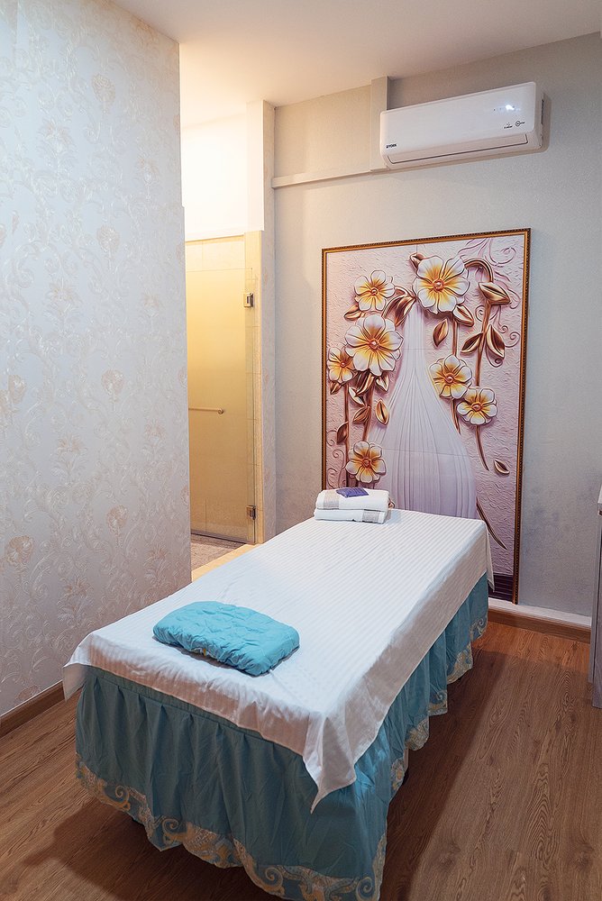 TREE HOUSE SPA Updated June 2024 11 Photos 268 River Valley Rd