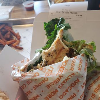 BurgerIM - No bun chicken sandwich - Burgers Near Me - Denver, Colorado BurgerIM - No bun chicken sandwich - Burgers Near Me - Denver, Colorado