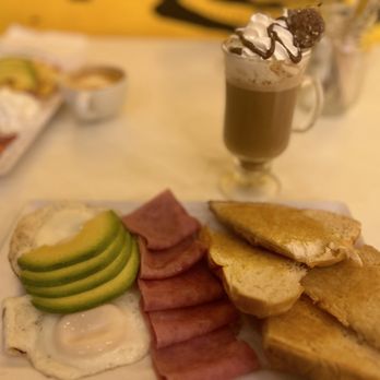 Hijos De La Gran Fruta - "El papacito" caliente "el problemático" con aguacate. - Breakfast & Brunch Near Me - Carolina, Puerto Rico Hijos De La Gran Fruta - "El papacito" caliente "el problemático" con aguacate. - Breakfast & Brunch Near Me - Carolina, Puerto Rico
