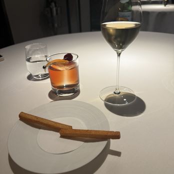 Chapter One - Glass of Chapter One blanc de blanc champagne + a redbreast old fashioned - French Near Me - Dublin, D