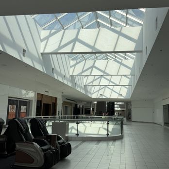 NewPark Mall - Upstairs near food court - Shopping Centers Near Me - Newark, California NewPark Mall - Upstairs near food court - Shopping Centers Near Me - Newark, California