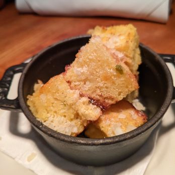 Rutherford Grill - Corn bread bites - American Near Me - Rutherford, California