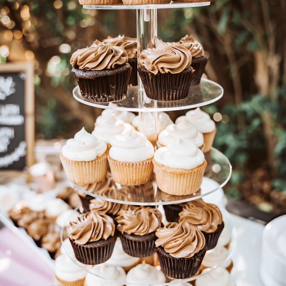 Ingrid Fraser - Cakes - Yummy cupcakes for a wedding - Bakeries Near Me Ingrid Fraser - Cakes - Yummy cupcakes for a wedding - Bakeries Near Me