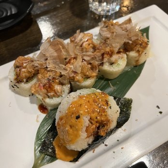 Bubblefish - Ninja Oyster roll ($14.95) and salmon avocado onigiri ($4) - Taiwanese Near Me - Philadelphia, Pennsylvania Bubblefish - Ninja Oyster roll ($14.95) and salmon avocado onigiri ($4) - Taiwanese Near Me - Philadelphia, Pennsylvania
