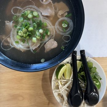 Pho 22 - Large Pho with Rare Steak - Vietnamese Near Me - Northridge, California